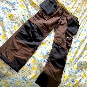 Catapillar mens work pants 32/30.